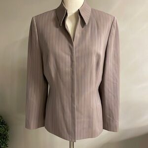 DONNA GRAY women’s blue pin stripe on taupe blazer hidden 3 button down flap 10